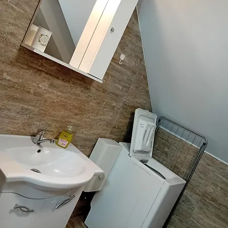 Monteur 4 דירה *