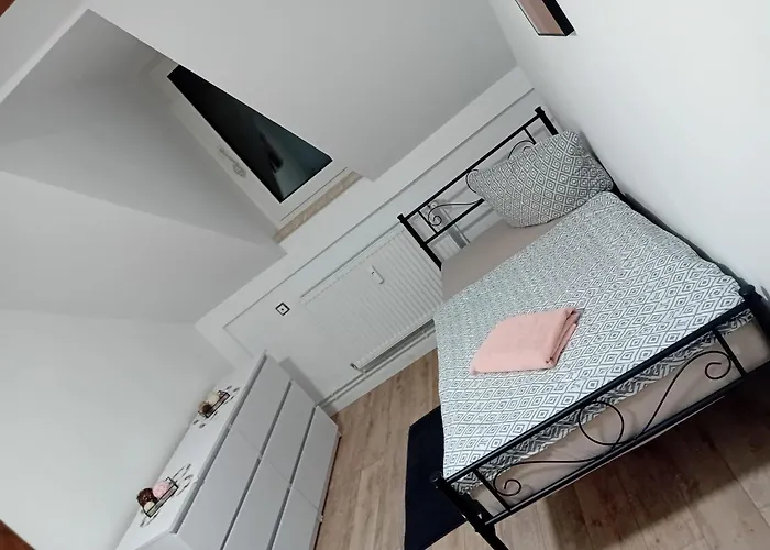 Appartamento Stellas Monteurwohnungen Crimmitschau