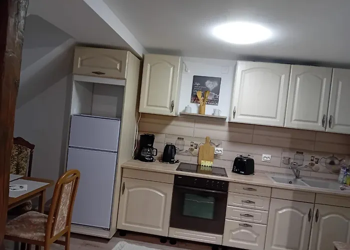 Stellas Monteurwohnungen Appartamento Crimmitschau